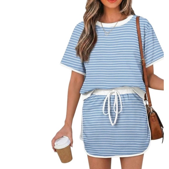 Opemiby Dresses & Skirts - Opemiby Womens Blue White Striped 2 PC Skort Set Crewneck Top Shorts L